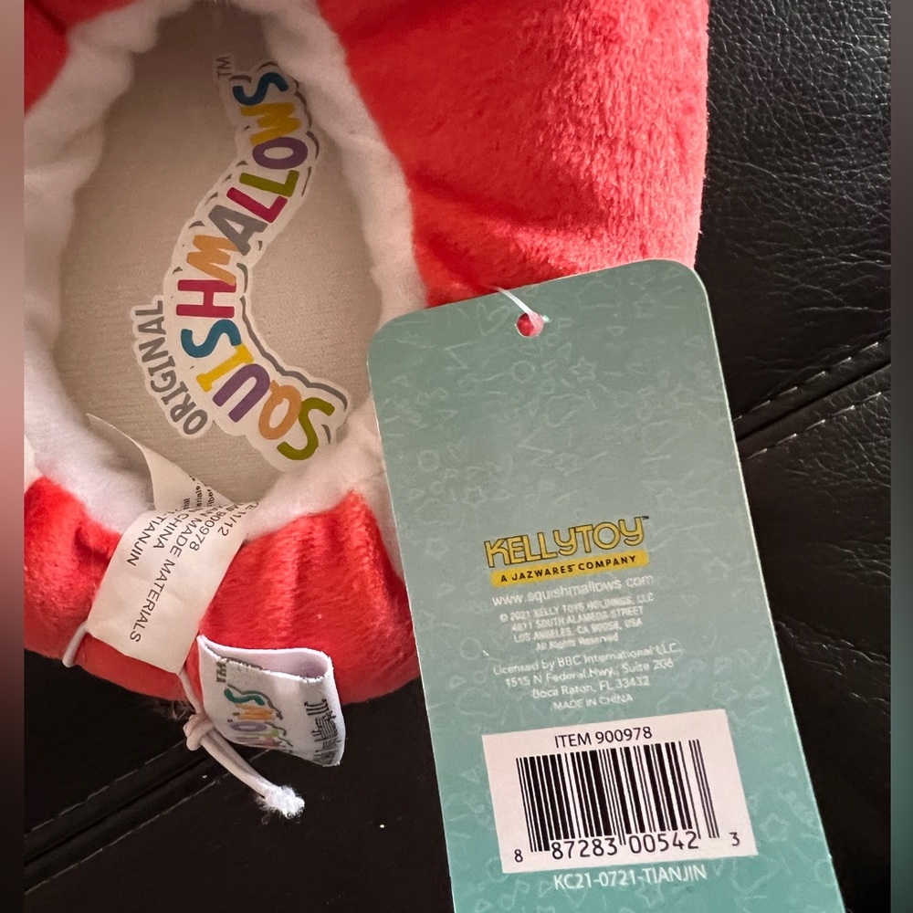 Santa Squishmallow Plush Slippers - Children or Even Adults - Size 13/1 - Picture 8 of 9